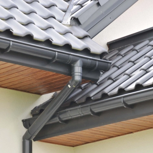 картинка Колено трубы ПВХ 45° графит от магазина Румлес